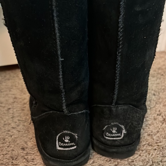 Bear paw boots size 9 - Picture 2 of 2